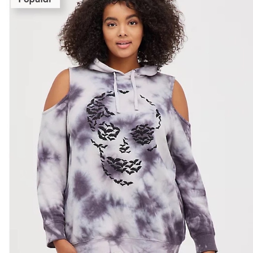Torrid 5X gray skull hoodie